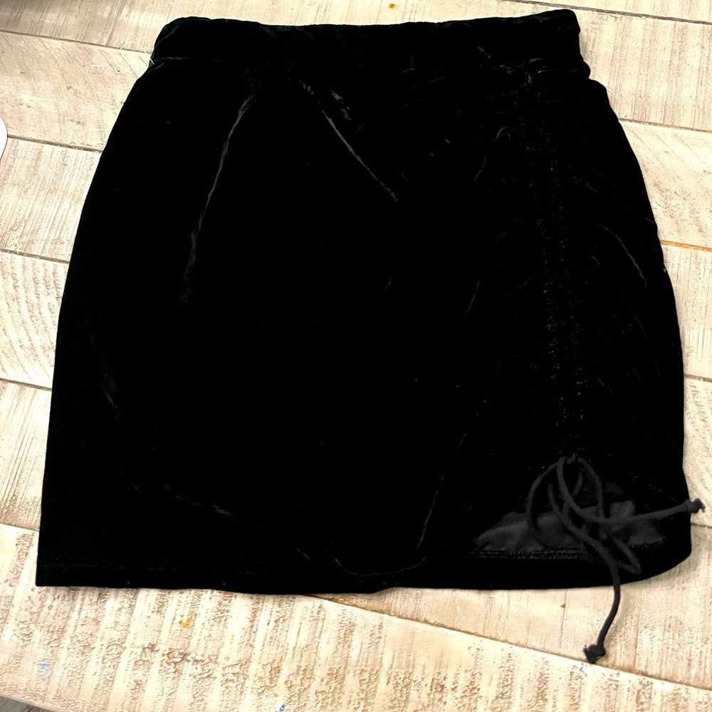Vivienne Velvet Mini Skirt‎ size 0 Free people